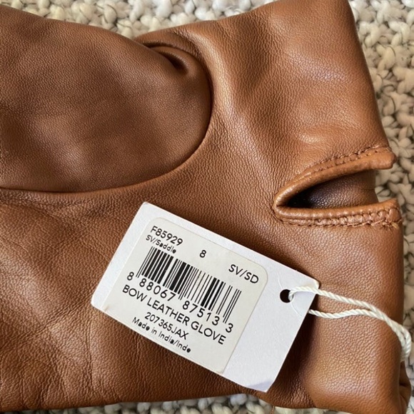 BRAND NEW COACH LEATHER GLOVES NEW WITH TAGS - Picture 4 of 6